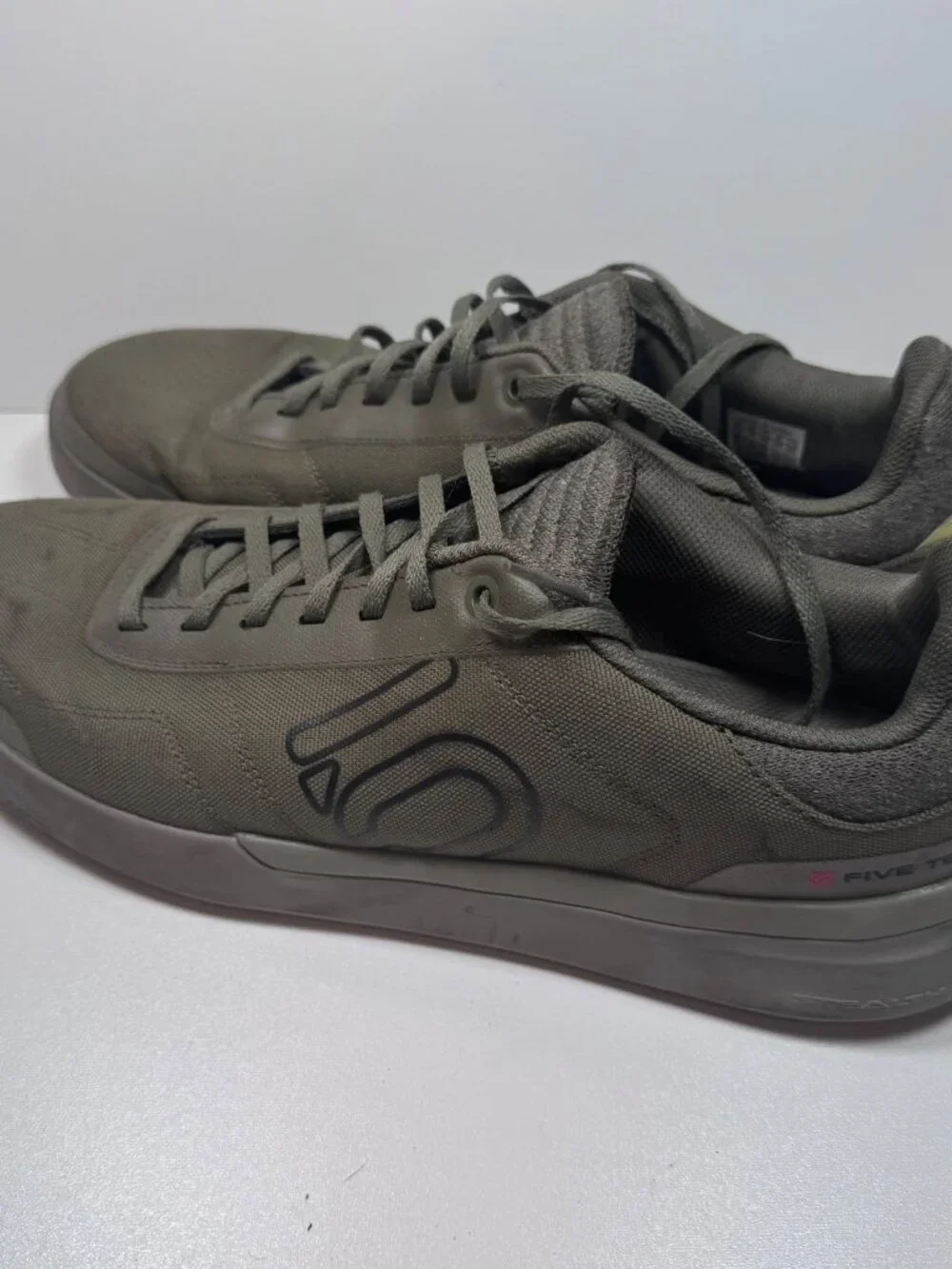 Adidas Five Ten Sleuth DLX Canvas MTB Flat Pedal Shoe Olive Men 11.5 Streatwear